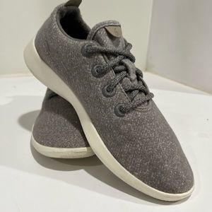 Allbirds women running shoe